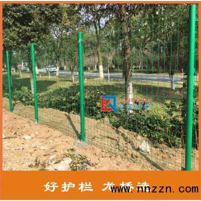 無(wú)錫工地鐵絲網(wǎng)圍欄_無(wú)錫鋼絲網(wǎng)圍網(wǎng)_龍橋訂制